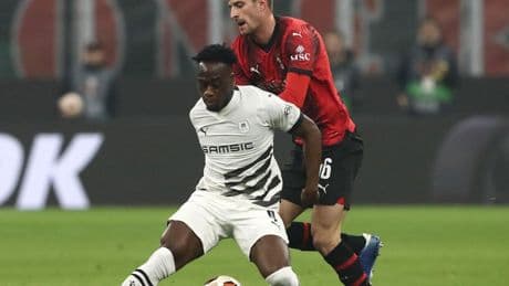 Arnaud Kalimuendo, todo un dolor de cabeza que apunta al 'conjunto aspirina'