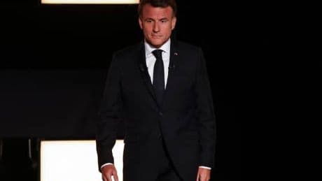 Macron, no ai soldati Ue al fronte. "Ma sono pronto a discutere sulla nostra atomica in Polonia"