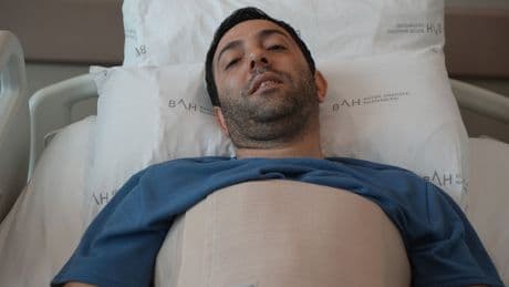 Karın ağrısı şikayetiyle hastaneye gitti, hayatının şokunu yaşadı: Tam 30 cm büyüklüğünde...