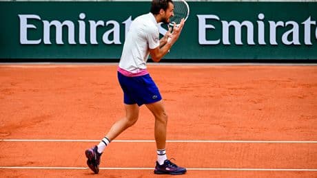 Roland-Garros : l’énorme surprise Medvedev, Zverev sans accroc... les résultats de cette première journée