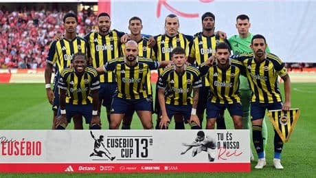 Fenerbahçe, Feyenoord deplasmanında tur için avantaj arıyor