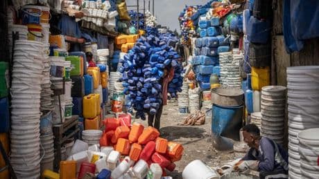 UN-Plastikabkommen: Plastik ohne Gift ist billiger