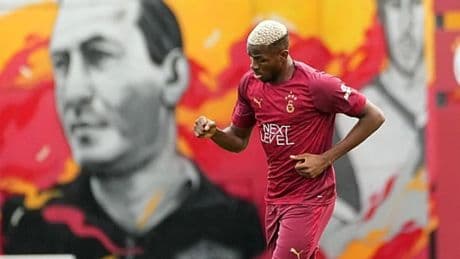 Victor Osimhen, ilk antrenmanına çıktı!