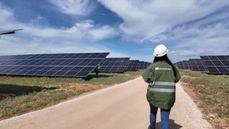 Iberdrola pone en marcha en Salamanca una planta solar que abastecerá a 155.000 hogares