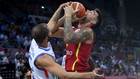 España se atasca en el tramo final frente a Italia y se complica la vida en el Eurobasket (63-67)