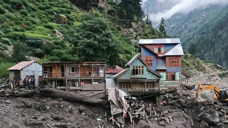 Inondations meurtrières au Cachemire indien: au moins 60 morts, des dizaines de disparus