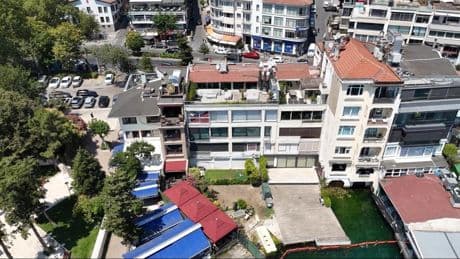 İstanbul Boğazı'ndaki kaçak yapılar yıkılmaya devam ediyor