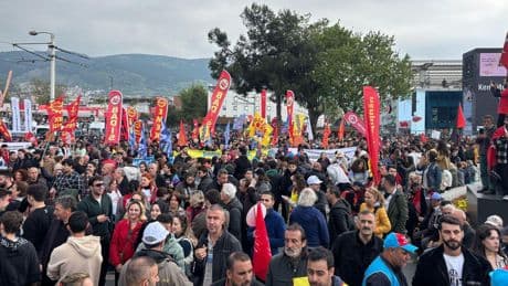 Bursa’da 1 Mayıs: “Genel grev, genel direniş”