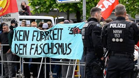 Aufmarsch von Rechtsextremen: Antifaschisten gegen Neonazis: Kundgebungen sind friedlich