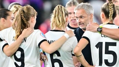 Deutsches Team bei der Fußball-EM: Diesmal mit Elferkette