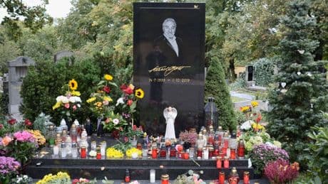 Gestorbener Schlagerstar: Arbeiten an Karel-Gott-Museum eingestellt