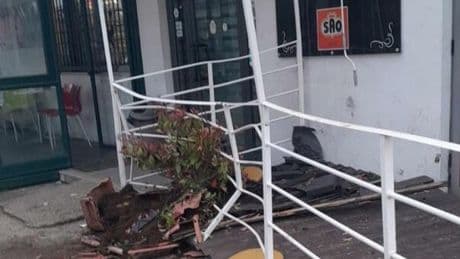 Avezzano, vuole vendicarsi dello zio dopo una lite e lo investe con un furgone al bar. Travolti anche due clienti che facevano l'aperitivo