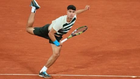 Roland-Garros: Carlos Alcaraz rallie les quarts de finale tout comme Iga Swiatek