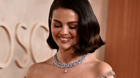 Selena Gomez’s First Kiss With Fiancé Benny Blanco Had 1 Very Unexpected Side Effect