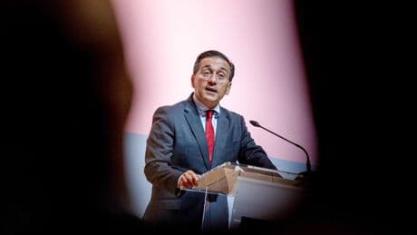 El Gobierno aboga por una política exterior “con voz propia en un mundo convulso”