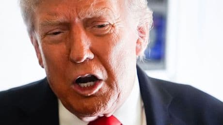 Ukraine-Gipfel in den USA: Donald Trump setzt Selenskyj unter Druck
