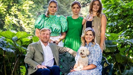 Holland-Royals posieren farbenfroh - Nur Mambo trägt Schneeweiß