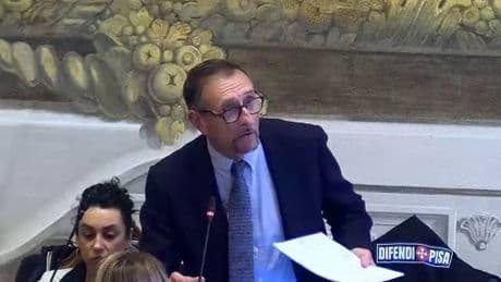 "Che Guevara guerrafondaio e stupratore". Bufera sul consigliere di FdI a Pisa