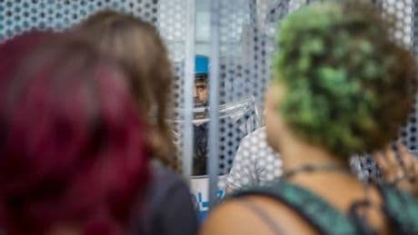 "Ci hanno aggrediti e picchiati". La violenza dei pro Pal all’università di Torino
