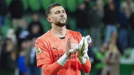PSV-keeper Joël Drommel weet dat hij richting het oosten moet, maar bestemming nog onzeker