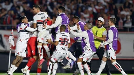 São Paulo And Vélez Reach The Copa Libertadores Quarter Finals