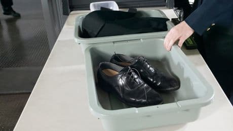 Wird Fliegen jetzt einfacher? - US-Airports schaffen Schuhe-Aus-Pflicht ab