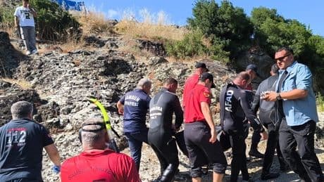 Samsun'da denizde boğulma tehlikesi geçiren 5 gençten 3'ü hayatını kaybetti