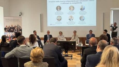 Ricerca, assegnati i premi Ibsa Foundation a 6 giovani scienziati