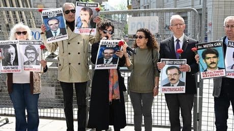 Erdoğan ve Bakan Yerlikaya'ya 'barikatlar kaldırılsın' çağrısı... Cumartesi Anneleri 1048. haftada Kadir Keremoğlu için adalet istedi