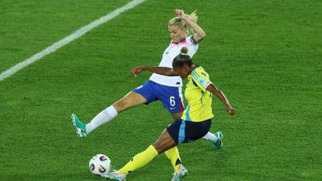 Fußball-EM 2025: England zieht nach Elfmeterschießen ins Halbfinale ein
