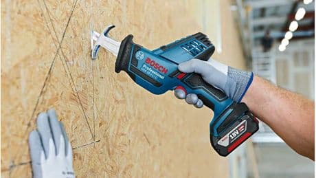 Bosch Professional: Sparen Sie bei dieser Akku-Säbelsäge von Amazon