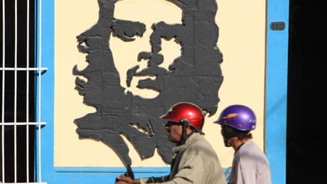 « Chagrin d’un chant inachevé. Sur la route de Che Guevara », de François-Henri Désérable : l’art de rouler sa bosse