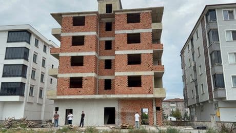 Samsun'da şüpheli ölüm: Kayıp başvurusu yapılan 15 yaşındaki kız çocuğu, bir inşaatın önünde ölü bulundu