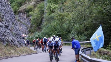 Los ecologistas piden recortar el ascenso de la Vuelta a España a la Bola del Mundo por el impacto en Sierra de Guadarrama