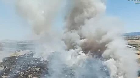 Se declara un incendio en Menasalbas (Toledo) y amenaza a bienes de naturaleza no forestal