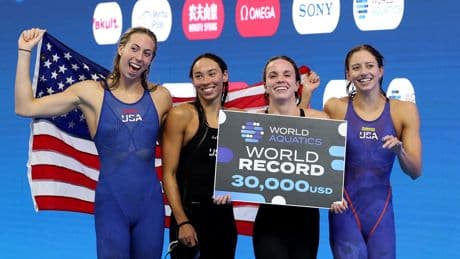 Las mujeres salvan a Estados Unidos en el Mundial de Natación