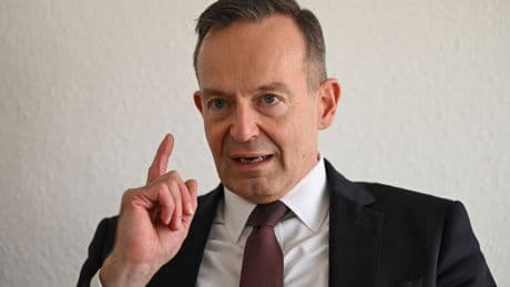 Personaldiskussion: Minister Wissing gegen Wechsel an Spitze der Bahn