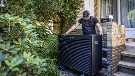 Waakhond ACM: ’Aanbieding thuisbatterijen en warmtepomp soms veel te positief’