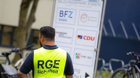 Messerangriff auf Lehrerin – 17-Jähriger wollte laut Ermittlern als „Märtyrer“ sterben