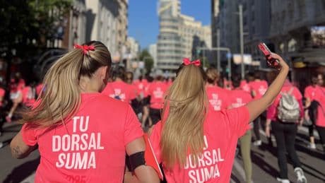 La Carrera de la Mujer Central Lechera Asturiana inunda Madrid con su 'Marea Rosa', deporte y solidaridad