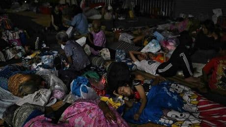 Missili e scontri al confine tra Cambogia e Thailandia: uccisi 12 civili, anche bimbi