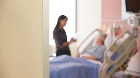 La importancia de escuchar al paciente en la consulta: ¿Qué es la medicina narrativa?