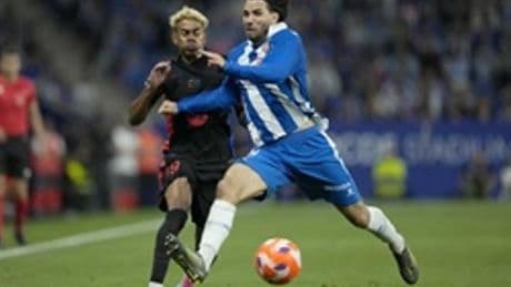 Un partido de sanción al uruguayo Cabrera por su golpe a Lamine Yamal