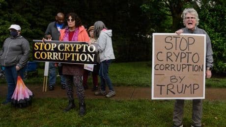 Digitalwährungen: Krypto-Dinner mit Trump begleitet von Protesten