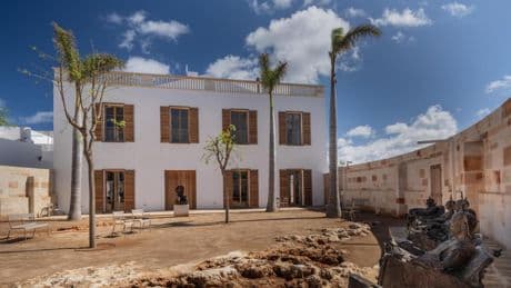 El espíritu vital de Numa, el centro de arte que apostó por un barrio deprimido de Ciutadella