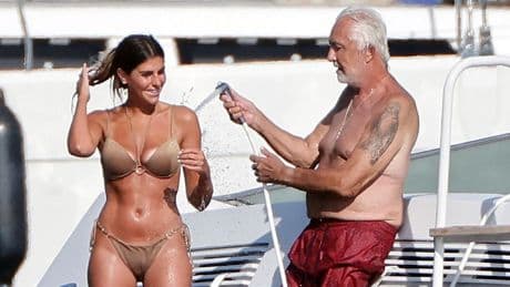Formel-1-Legende im Urlaub - Flavio BriAMORE auf Flirt-Kurs