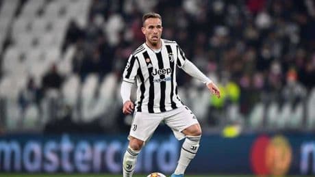 TRANSFER HABERİ: Trabzonspor'un orta sahası Juventus'tan gelecek! Görüşmeler sürüyor