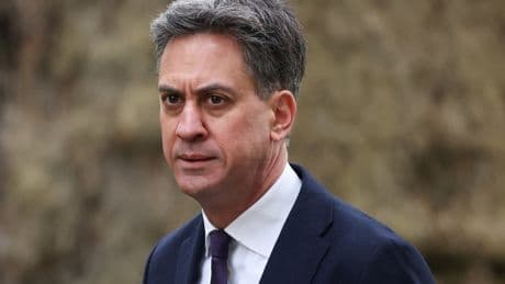 Miliband accuses Farage of spreading ‘nonsense and lies’ over net zero and steel crisis