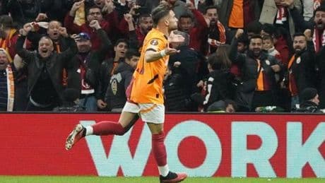 UEFA Avrupa Ligi'nde sezonun golü Yunus Akgün'den!