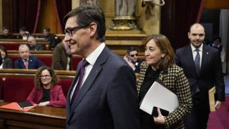 El Govern modifica el decreto de energías renovables fallido para volver a presentarlo en el Parlament
